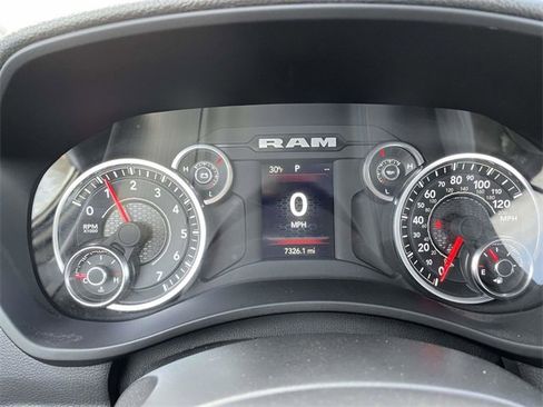 Used 2024 RAM 2500 Tradesman w/ Chrome Appearance Group image 20