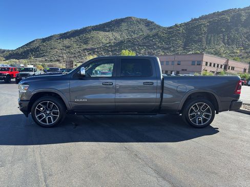 Used 2019 RAM 1500 Laramie AWD/4WD image 4