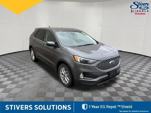 Used 2023 Ford Edge SEL w/ Convenience Package AWD/4WD image 3