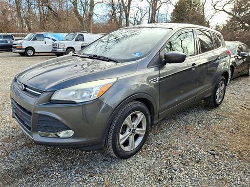 Used 2015 Ford Escape SE image 3