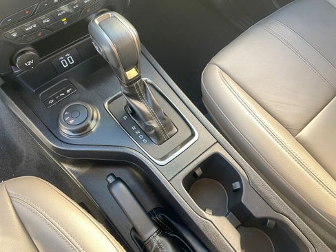 Used 2022 Ford Ranger Lariat w/ Equipment Group 501A High image 15