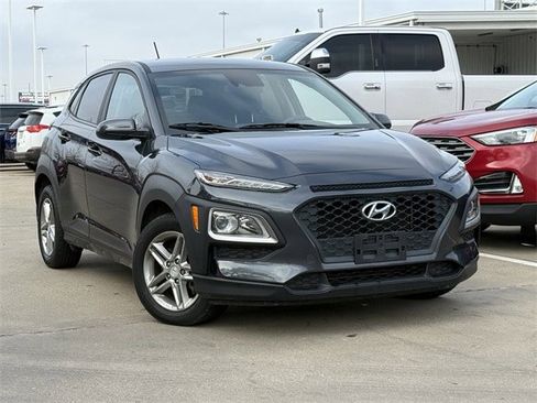Used 2020 Hyundai Kona SE image 2