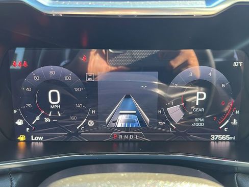 Used 2024 GMC Canyon Elevation w/ Convenience Package image 2