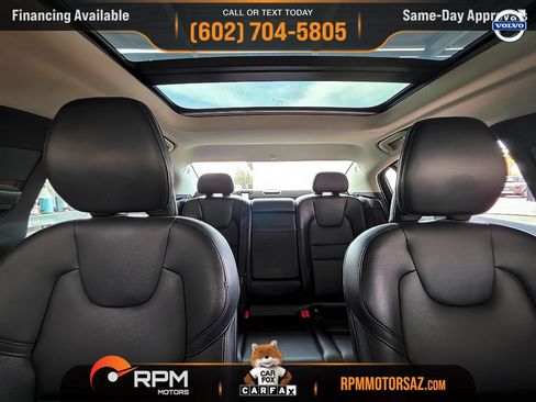 Used 2019 Volvo S60 T6 Momentum w/ Premium Package image 18