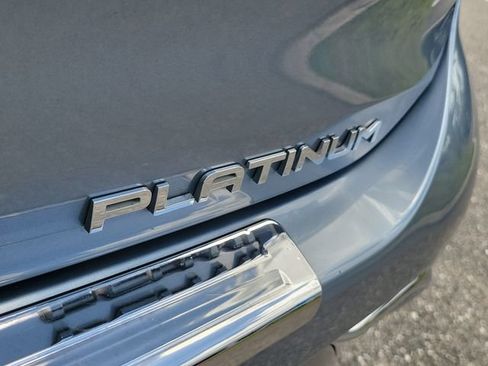 Used 2021 Toyota Highlander Platinum FWD image 10