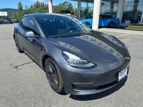 Used 2020 Tesla Model 3 Long Range AWD/4WD image 8