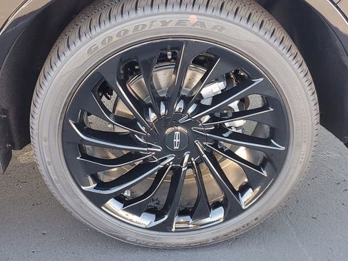 New 2025 Lincoln Aviator Reserve image 5