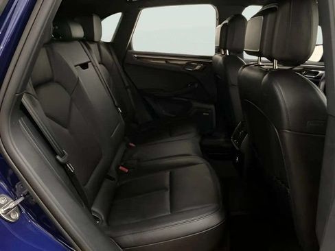 Used 2022 Porsche Macan AWD/4WD image 26