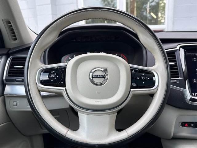 Used 2017 Volvo XC90 T6 Momentum w/ Vision Package AWD/4WD image 17