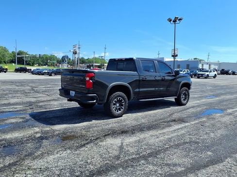 Used 2025 Chevrolet Silverado 1500 ZR2 w/ Technology Package AWD/4WD image 7