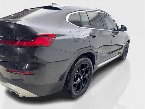 Used 2022 BMW X4 xDrive30i w/ Convenience Package image 13
