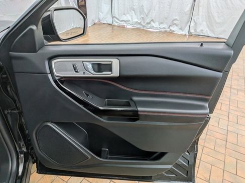 Used 2023 Ford Explorer ST-Line w/ Class IV Trailer Tow Package image 29