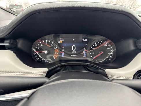 Used 2023 Jeep Compass Limited image 18