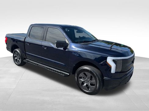 Used 2025 Ford F150 Lightning Flash AWD/4WD image 8