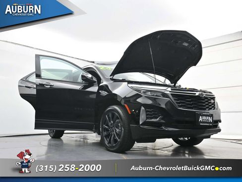 Used 2023 Chevrolet Equinox RS AWD/4WD image 34