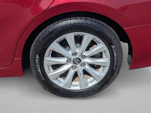 Used 2020 Toyota Camry LE FWD image 21