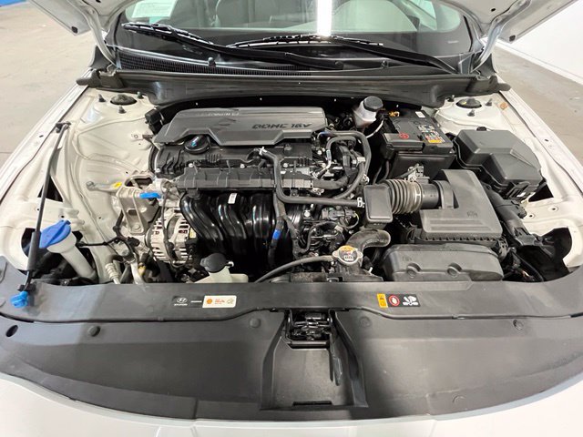 Used 2025 Hyundai Elantra SEL FWD image 27