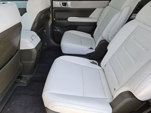 Used 2025 Hyundai Santa Fe Calligraphy image 21