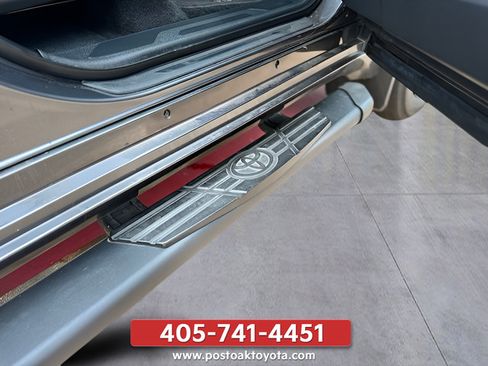 Used 2025 Toyota Tundra Limited AWD/4WD image 50