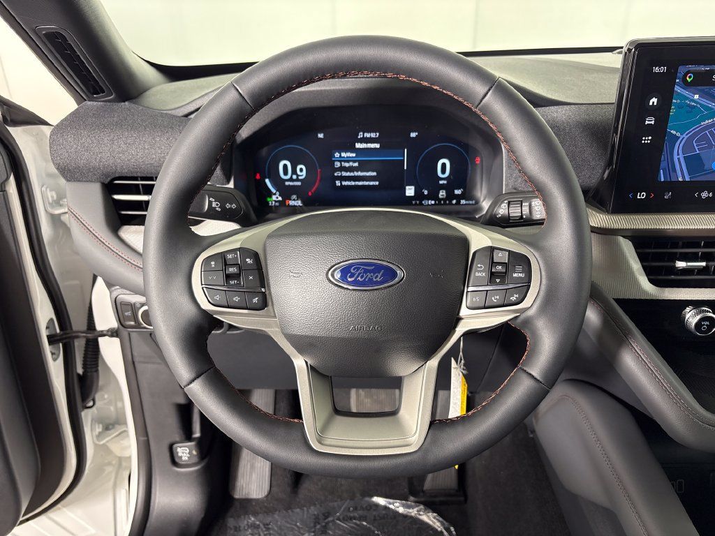 New 2027 Ford Explorer Active w/ Active Comfort Package RWD image 17