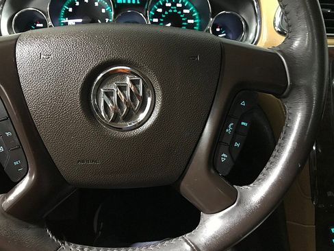 Used 2016 Buick Enclave Premium w/ Experience Buick Package FWD image 25