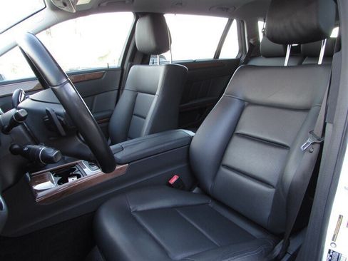 Used 2013 Mercedes-Benz E 350 4MATIC Wagon image 11