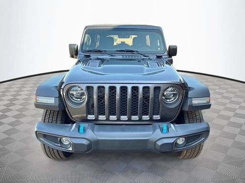 Used 2022 Jeep Wrangler Unlimited Rubicon 4xe AWD/4WD image 2