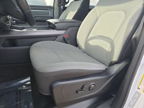 Used 2022 RAM 1500 Big Horn AWD/4WD image 5