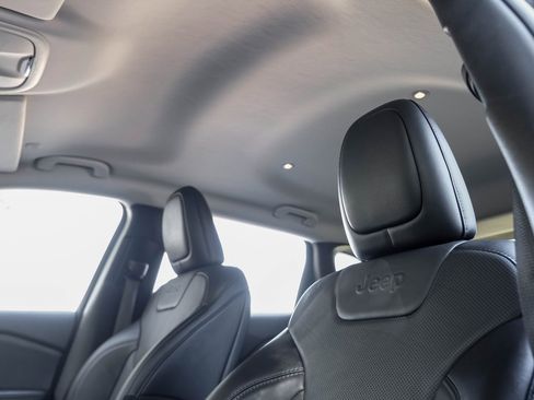 Used 2022 Jeep Cherokee Latitude Lux image 42