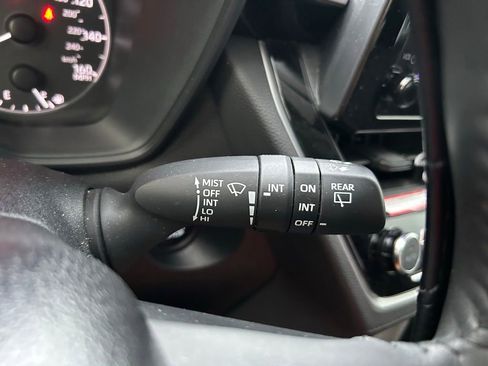 Used 2024 Toyota Corolla Cross LE FWD image 20
