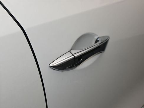 Used 2017 Acura MDX SH-AWD w/ Technology Package image 13