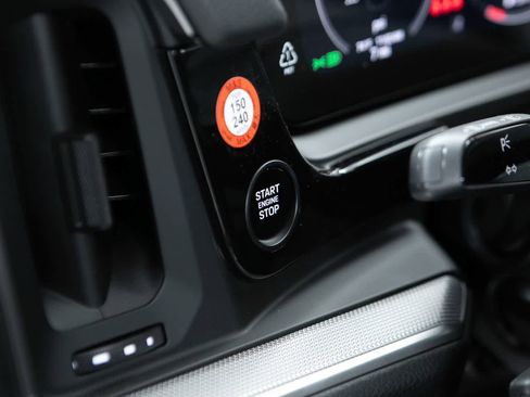 New 2026 Porsche Cayenne Coupe AWD/4WD image 27