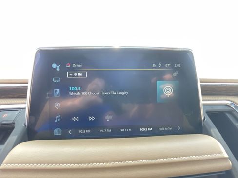 Certified 2022 Chevrolet Suburban Premier AWD/4WD image 14