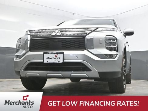 Used 2024 Mitsubishi Outlander SE AWD/4WD image 35