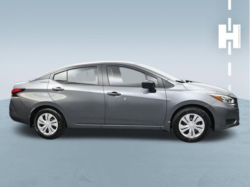 Used 2025 Nissan Versa S w/ Trunk Package image 3