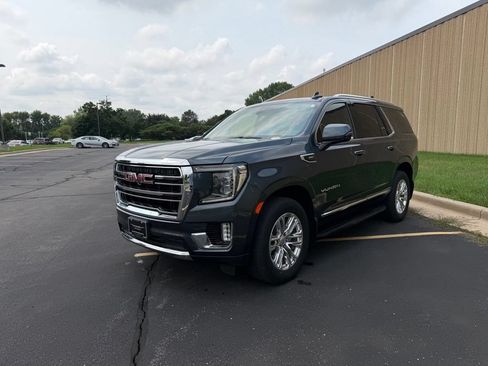Used 2021 GMC Yukon SLT w/ SLT Luxury Plus Package AWD/4WD image 4