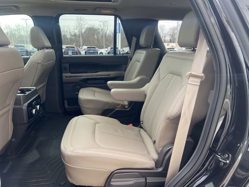 Used 2021 Ford Expedition Limited image 24