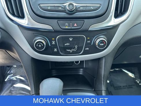 Certified 2024 Chevrolet Equinox LS w/ LS Convenience Package AWD/4WD image 18