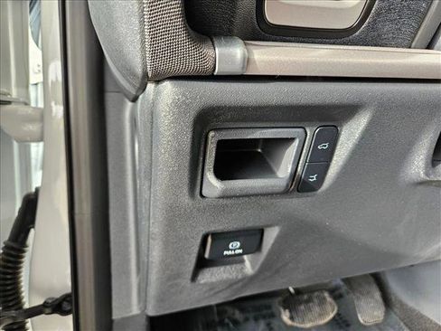 Used 2025 Ford Expedition Active image 11