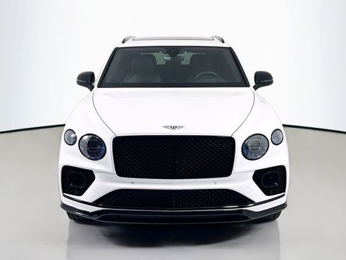 Certified 2023 Bentley Bentayga AWD/4WD image 2