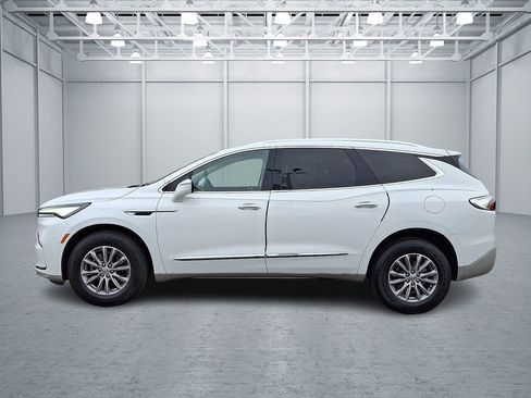 Certified 2023 Buick Enclave Essence FWD image 9