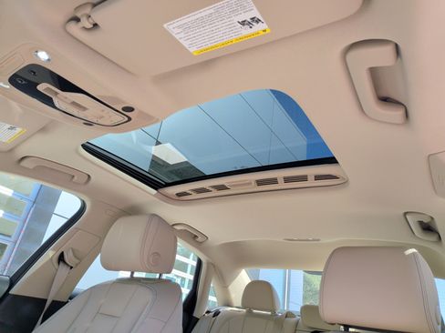 Used 2023 Audi A4 2.0T Premium w/ Convenience Package image 27