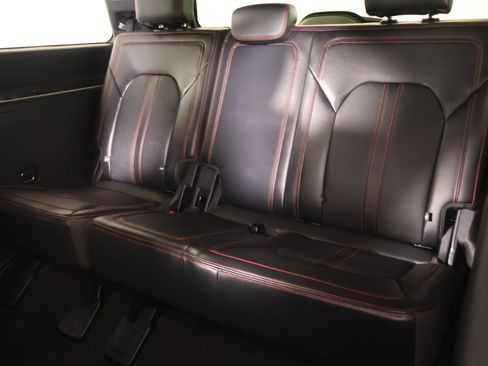 Used 2024 Ford Expedition Limited AWD/4WD image 14