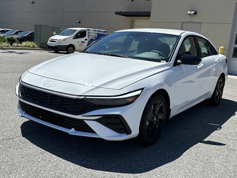 New 2026 Hyundai Elantra Sport w/ Cargo Package FWD image 4