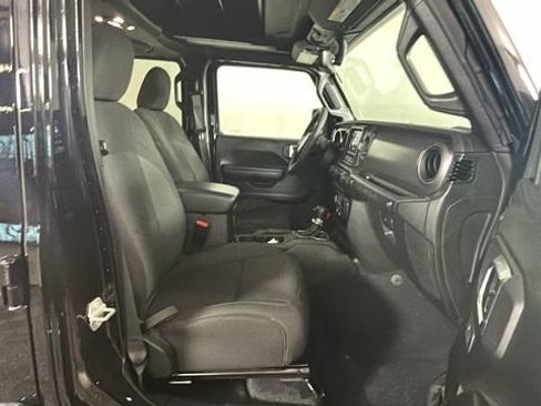 Used 2023 Jeep Wrangler Unlimited w/ Sun & Screen Package AWD/4WD image 29