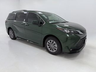 New 2026 Toyota Sienna XLE video 1