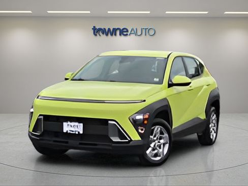 Used 2024 Hyundai Kona SE AWD/4WD image 11