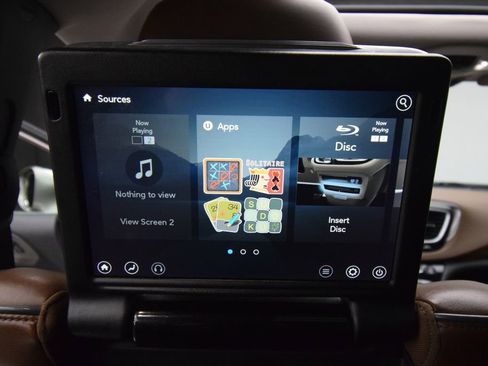 Used 2017 Chrysler Pacifica Limited FWD image 28