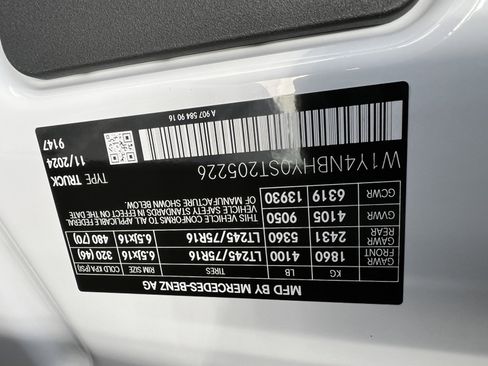 New 2025 Mercedes-Benz Sprinter 2500 image 31