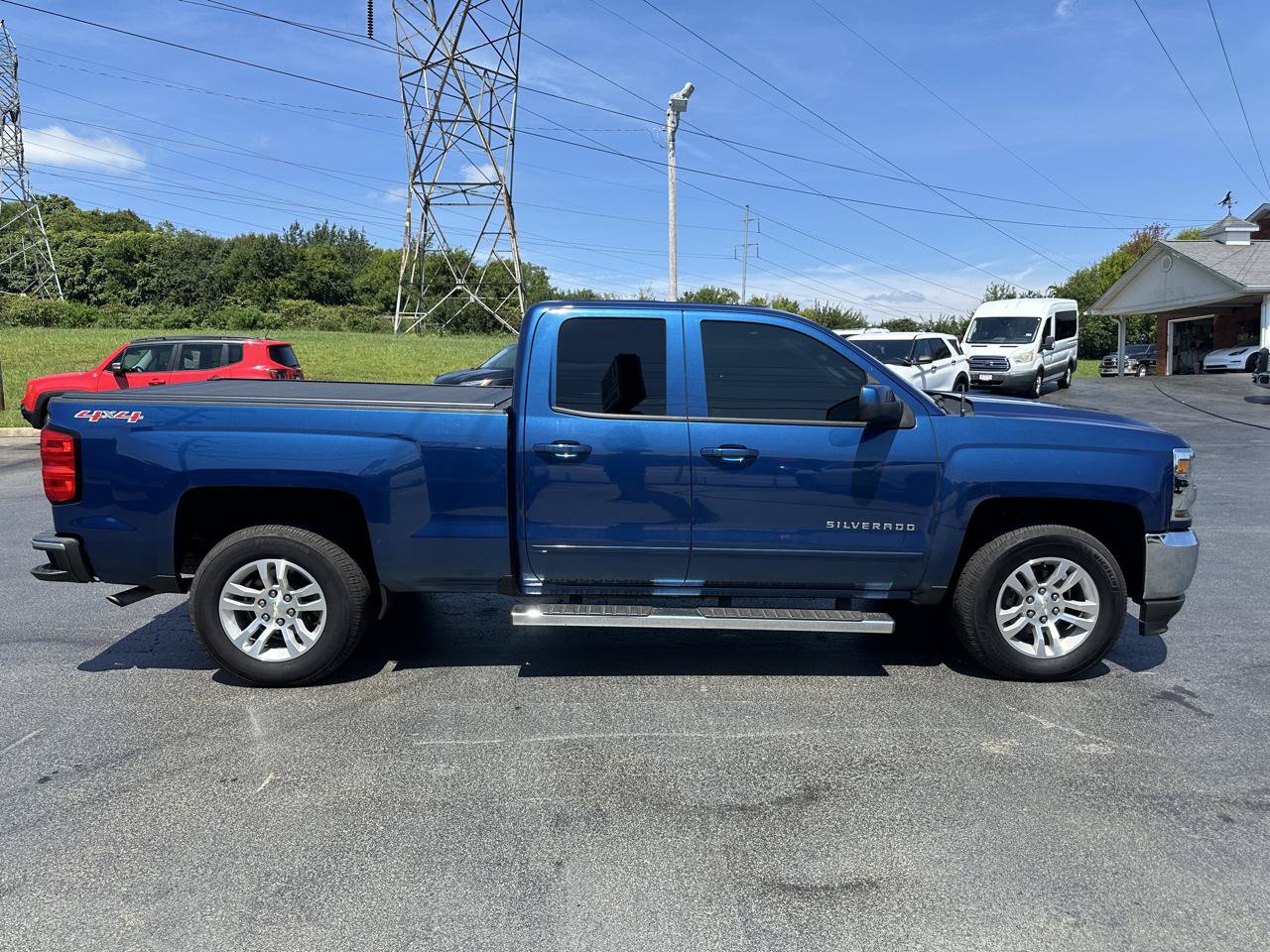 Used 2017 Chevrolet Silverado 1500 LT w/ All Star Edition AWD/4WD image 5